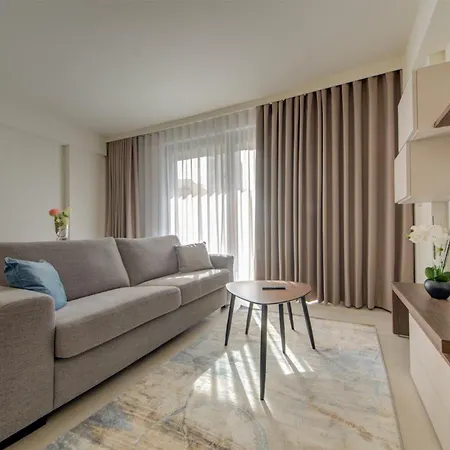 Luxury Concierge At Mercury Suites, Mercury Towers By 360 Estates Saint Julian's