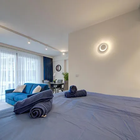 Luxury Concierge At Mercury Suites, Mercury Towers By 360 Estates *
