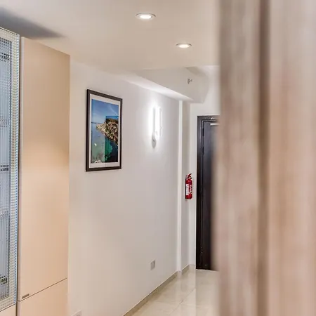 Luxury Concierge At Mercury Suites, Mercury Towers By 360 Estates Apartment Saint Julian's