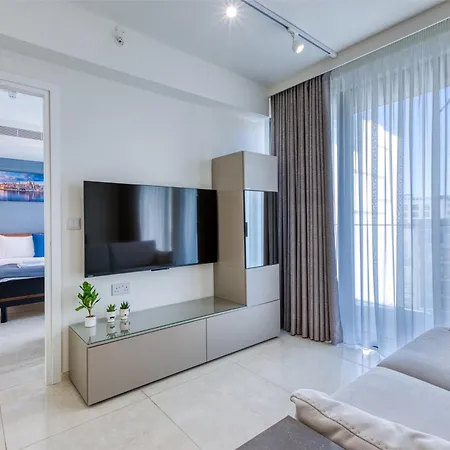 Luxury Concierge At Mercury Suites, Mercury Towers By 360 Estates Apartment Saint Julian's