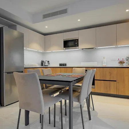 Apartment Luxury Concierge At Mercury Suites, Mercury Towers By 360 Estates Saint Julian's