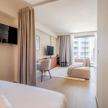Luxury Concierge At Mercury Suites, Mercury Towers By 360 Estates Apartment *